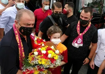 G.Saray'a Giresun'da coşkulu karşılama!