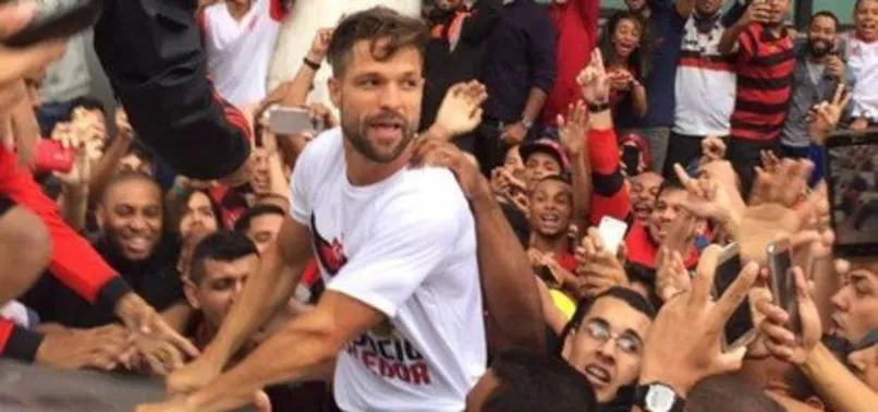 Diego Ribas'a muhteşem karşılama!