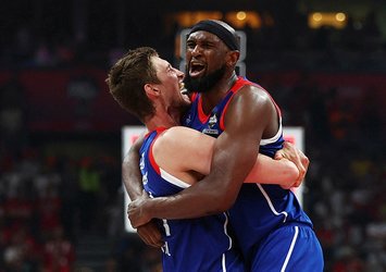 Anadolu Efes'te flaş ayrılık!