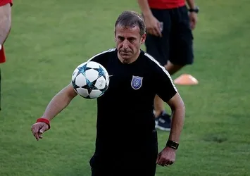 Başakşehir start veriyor