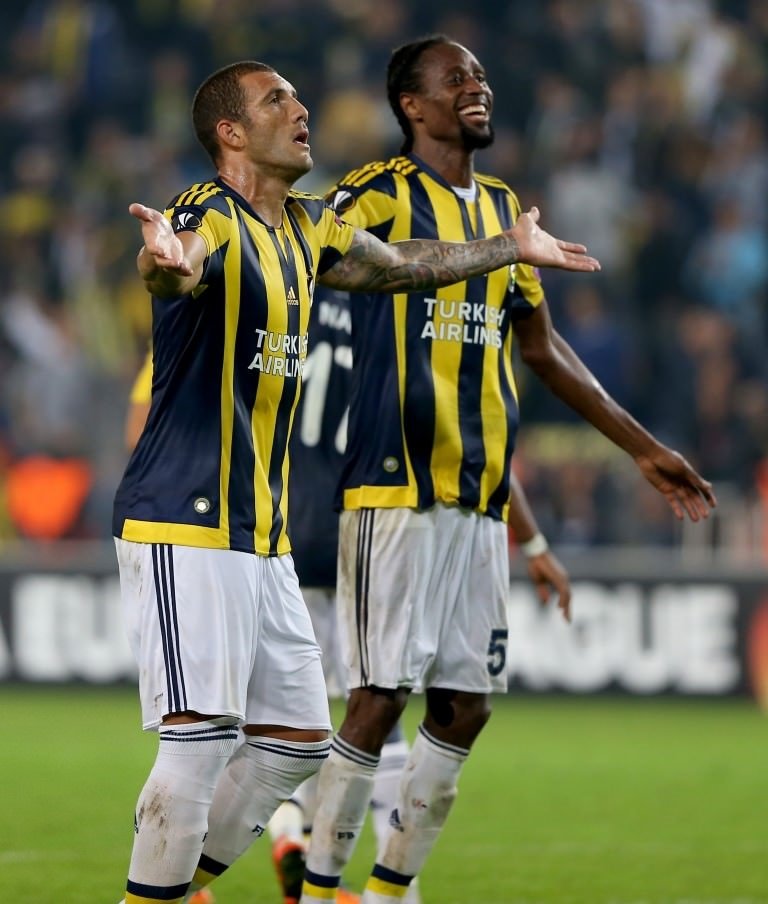Fenerbahçe’den Kadıköy’de tarihi zafer
