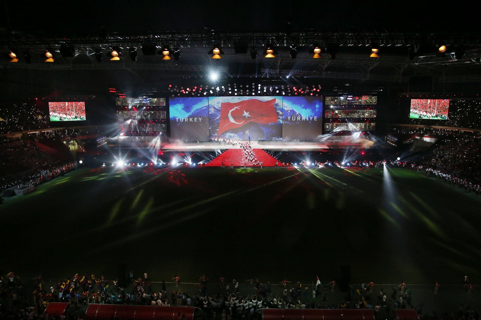 Yok böyle açılış!