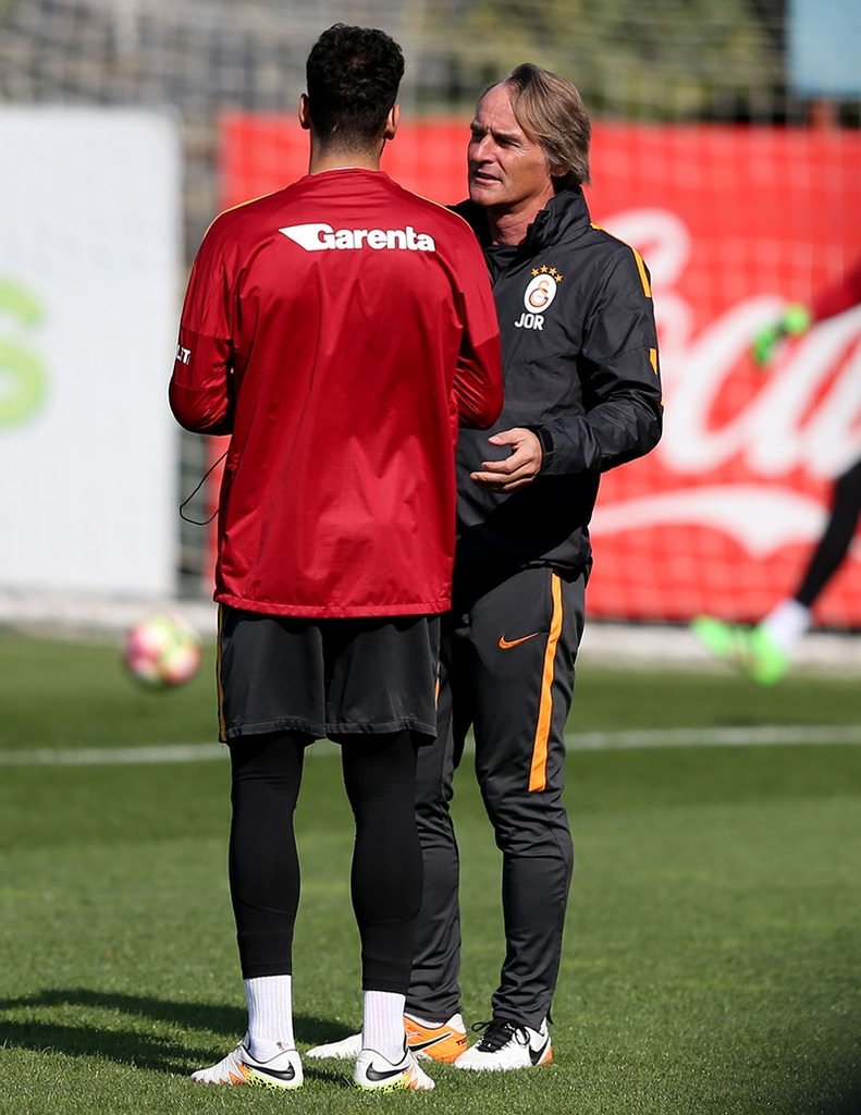 Galatasaray’a Tolga Ciğerci şoku!