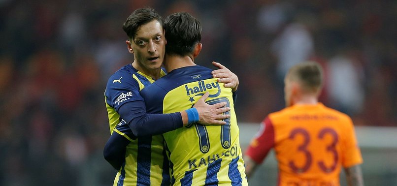 Galatasaray Fenerbahçe derbisi sonrası Mesut Özil açıklamalarda bulundu! Burada gol atmak beni çok mutlu etti