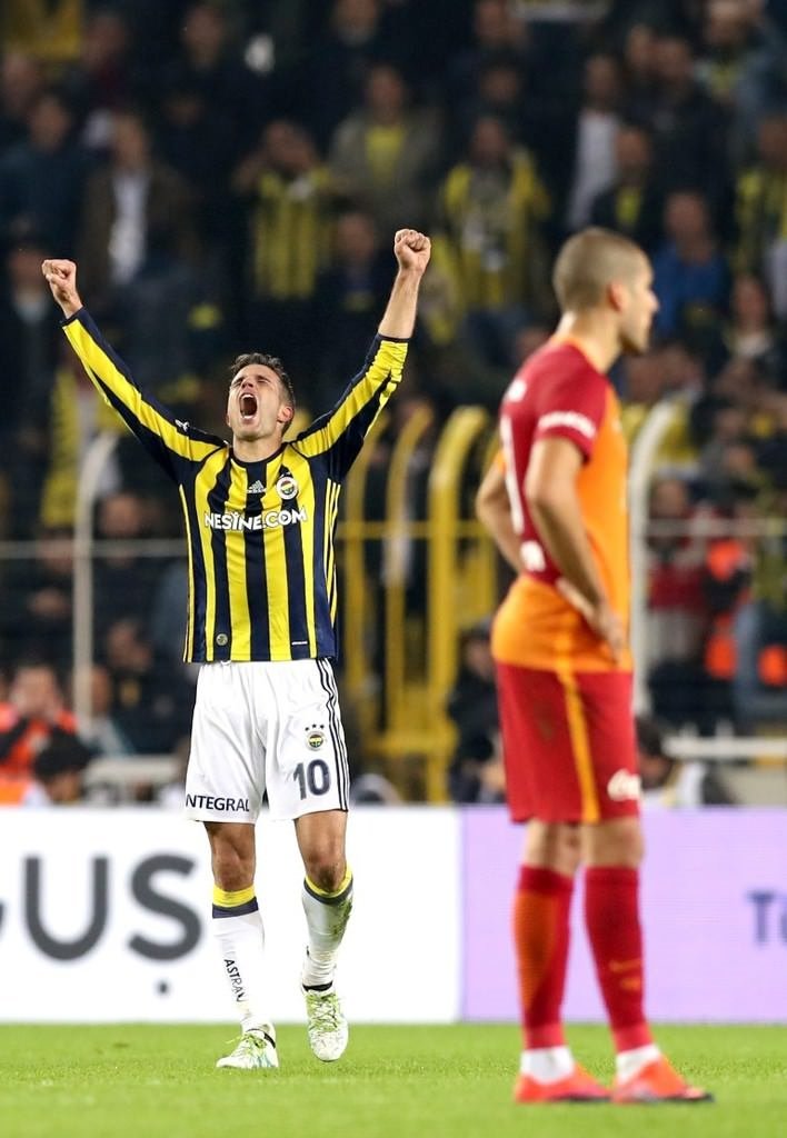 Fenerbahçe-Galatasaray karşılaşmasından kareler