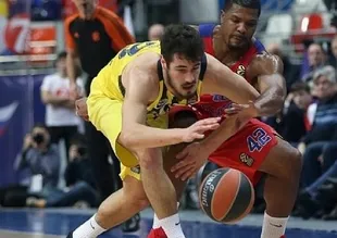 Fenerbahçe'de bir anlaşma daha