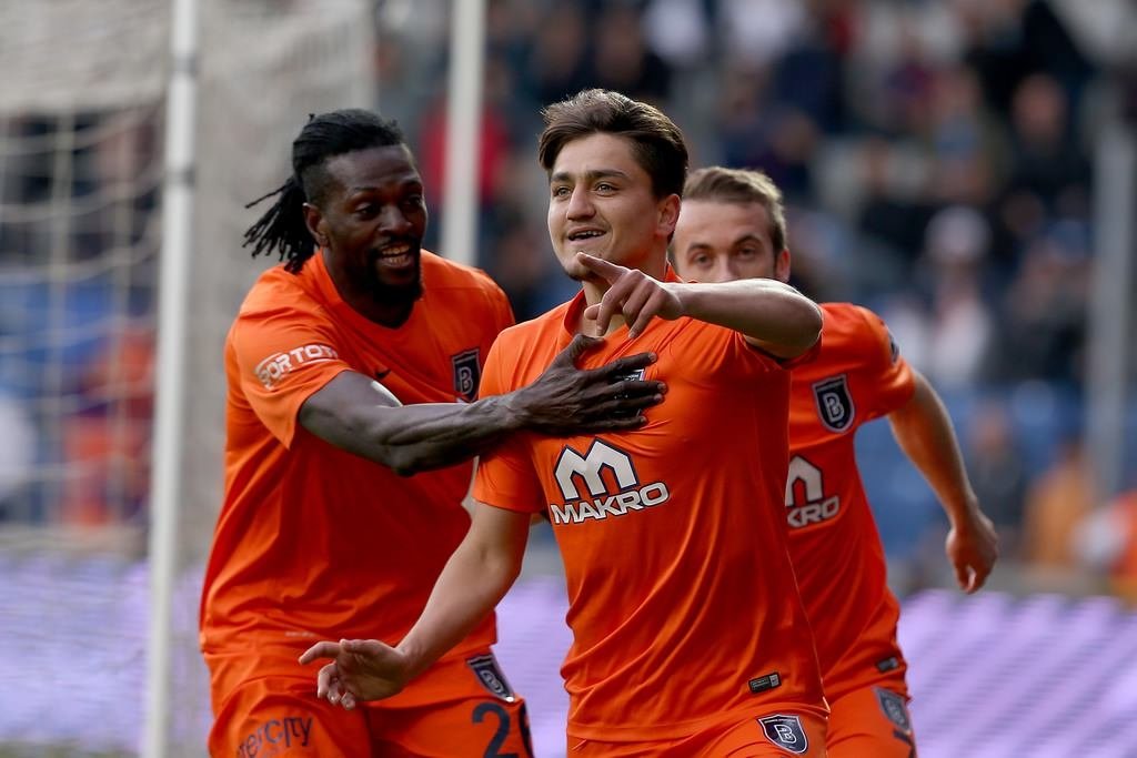 Cengiz Ünder sosyal medyayı salladı