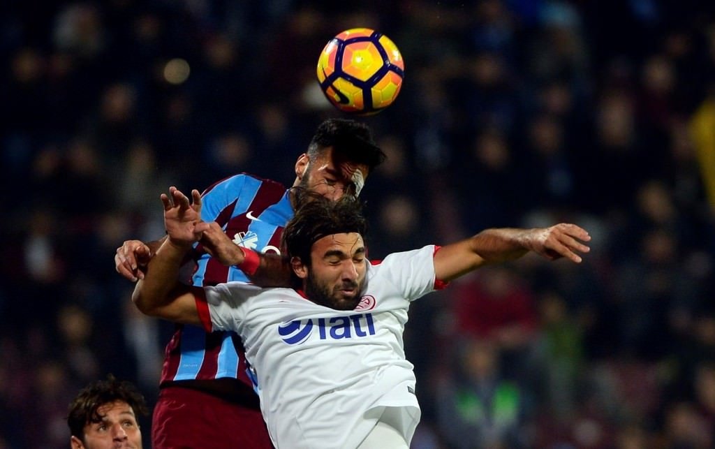 Trabzonspor-Antalyaspor karşılaşmasından kareler
