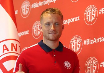 Sam Larsson 2+1 yıllığına Antalyaspor'da