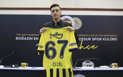 Son dakika spor haberi: Fenerbahçe’nin yıldız oyuncusu Mesut Özil’in formaları 5 dakikada tükendi!