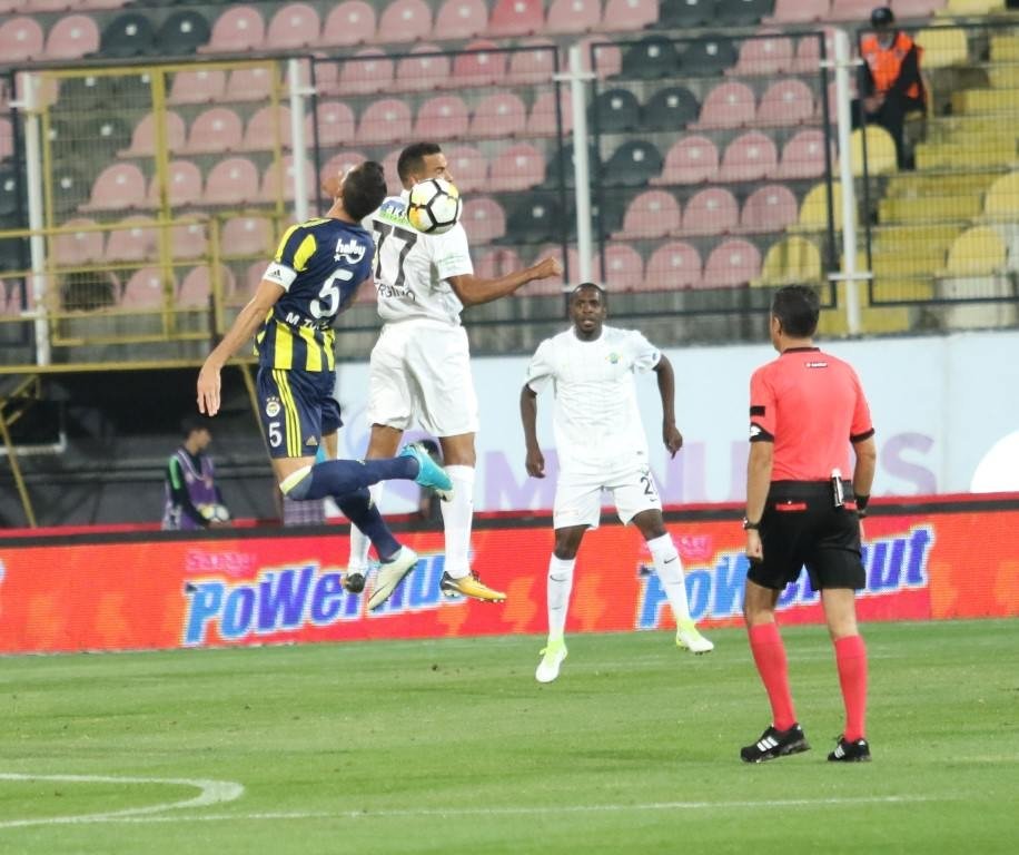 TM Akhisarspor - Fenerbahçe maçından kareler