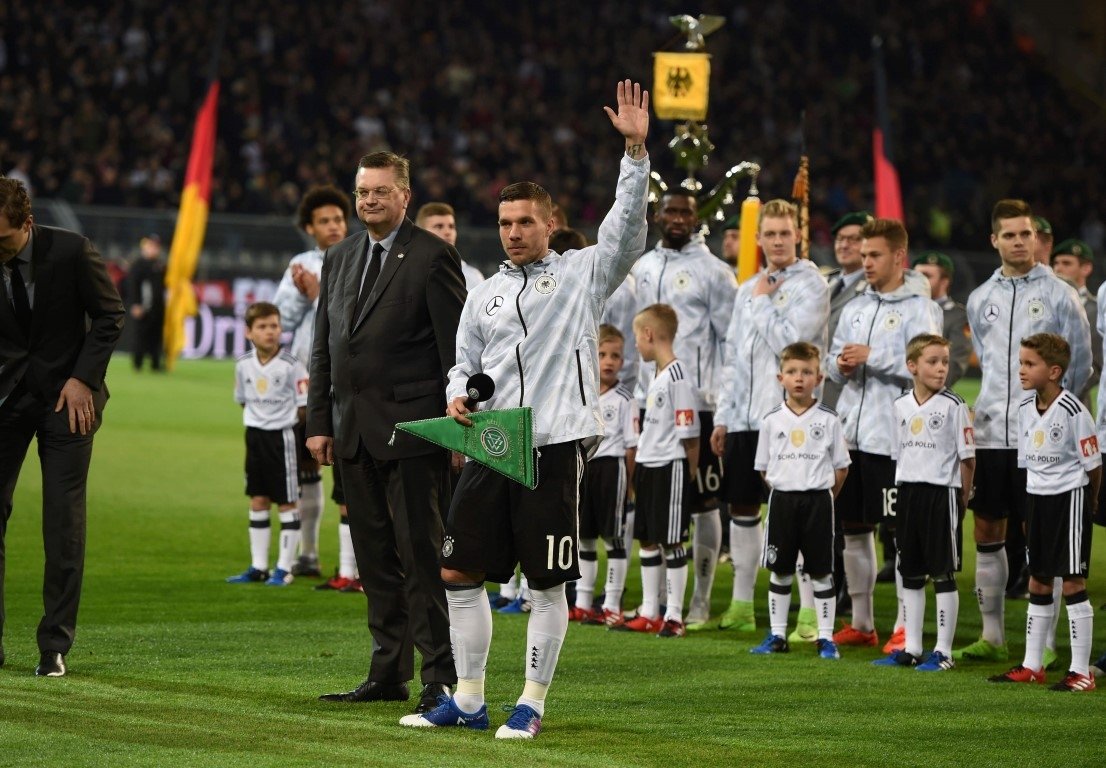Podolski’ye muhteşem veda!