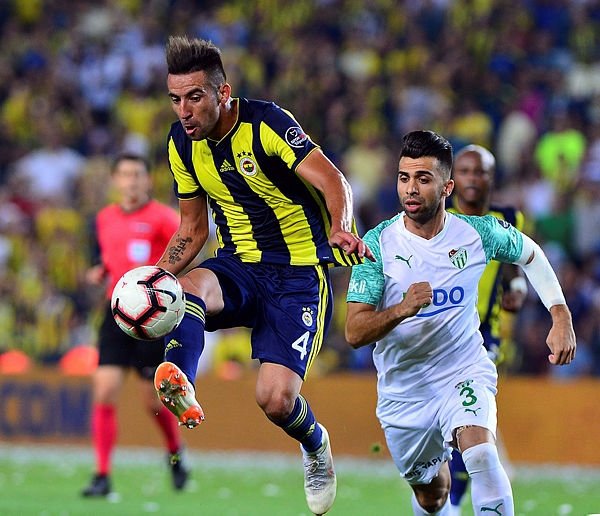 Fenerbahçe’den 3 bomba transfer daha! İşte alacakları ücretler