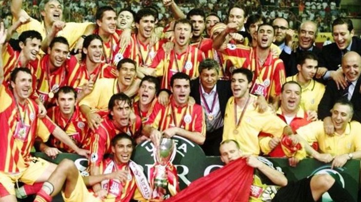 Emre Belözoğlu geri dönüyor