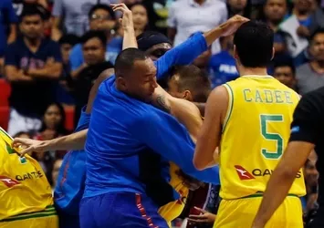 Olaylı maçta 13 basketbolcuya ceza