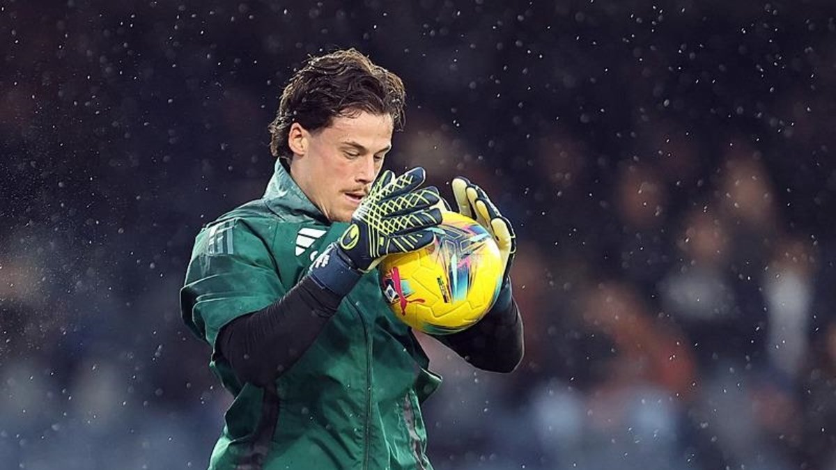 Fenerbahçe için sürpriz transfer iddiası! Dominik Livakovic ile takas edilecek Fenerbahçe için sürpriz transfer iddiası! Dominik Livakovic ile takas edilecek