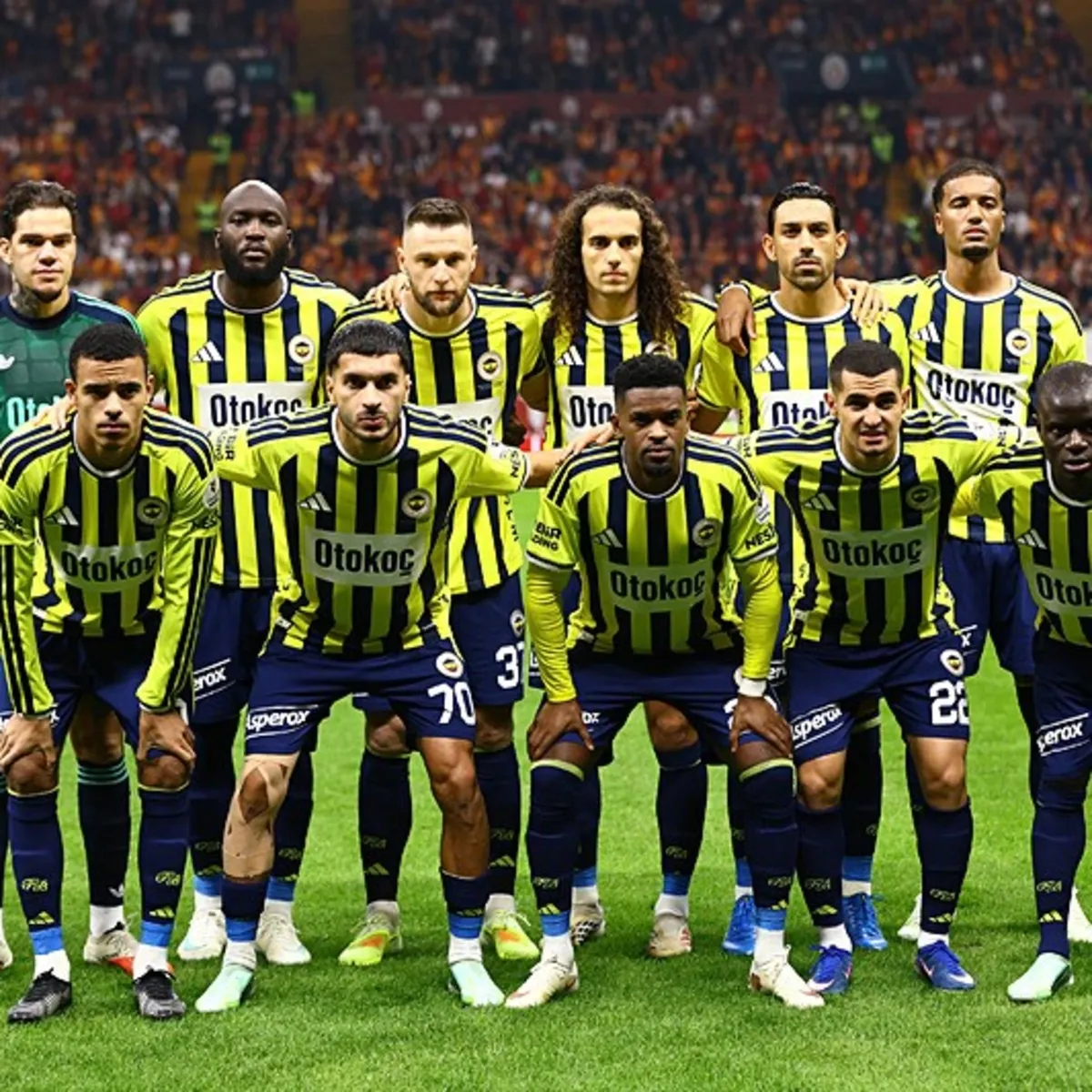 Fenerbahçe'de Dirk Kuyt yönetiminde ilk sınav! İşte Fenerbahçe-Göztepe muhtemel 11'ler