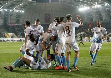 Fırtına, Akhisar'ı vurdu!