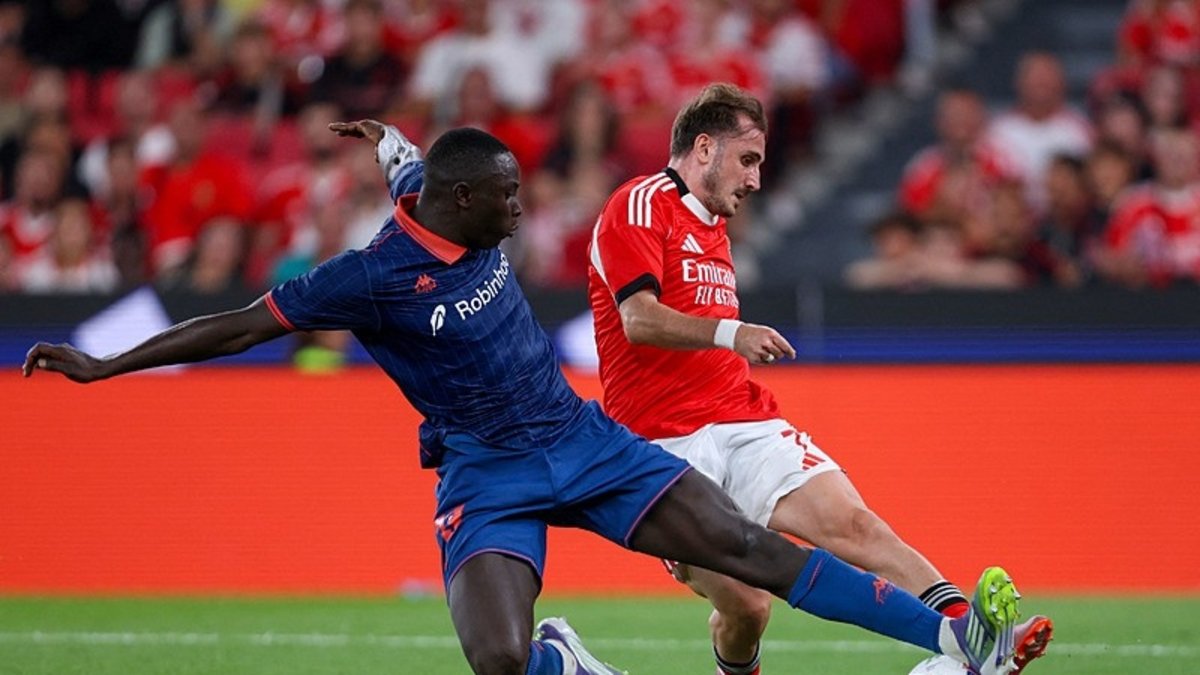 TRANSFER HABERİ: Fenerbahçe Kerem Aktürkoğlu için teklfini güncelledi! İşte Benfica'ya önerilen bonservis TRANSFER HABERİ: Fenerbahçe Kerem Aktürkoğlu için teklfini güncelledi! İşte Benfica'ya önerilen bonservis