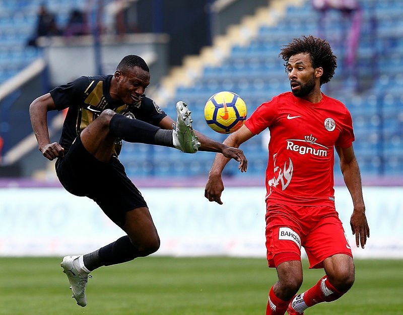 Fenerbahçe’den 3 bomba transfer!