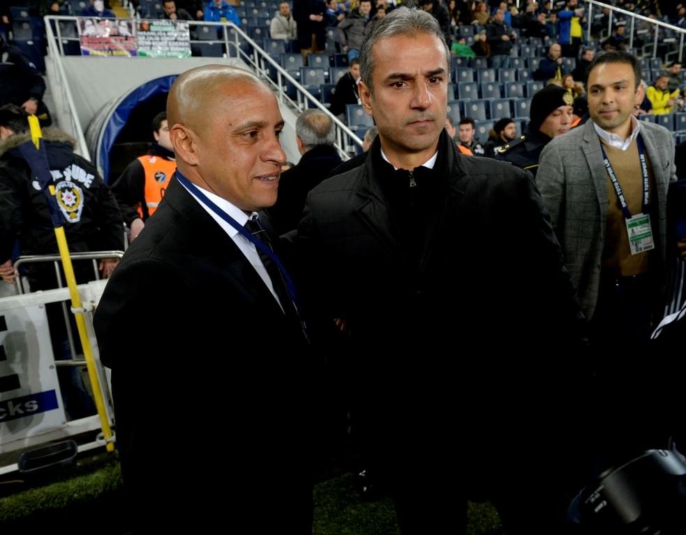 Fenerbahçe’den Roberto Carlos açıklaması