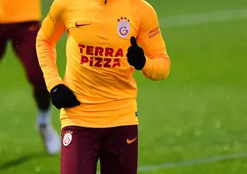 Galatasaray'a kötü haber! Yıldız isim sıtma oldu
