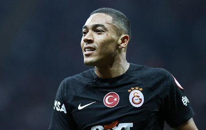 Carlos Vinicius Galatasaray’a veda etti!