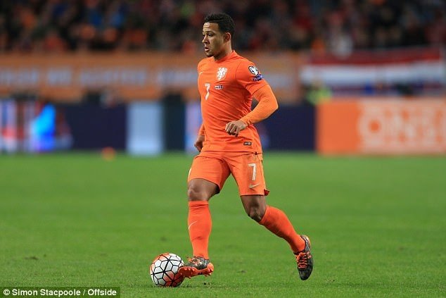 Galatasaray’dan Depay bombası!