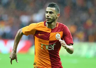 Galatasaray'ın yıldızı Younes Belhanda'ya Lucien Favre kancası