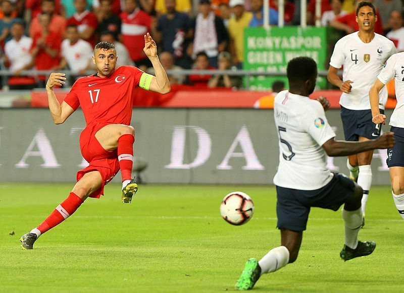 Şenol Güneş İzlanda maçı 11’ini belirledi!