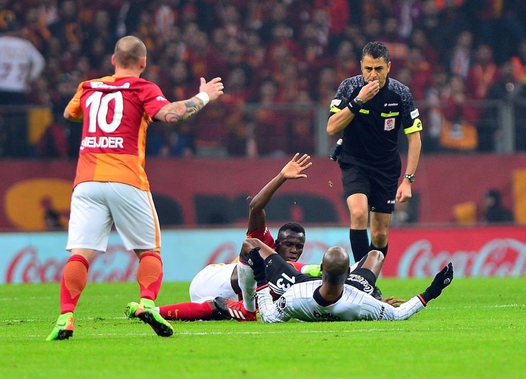 Galatasaray-Beşiktaş karşılaşmasından kareler