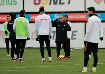 Yardımcıları Şahin ve Taffarel