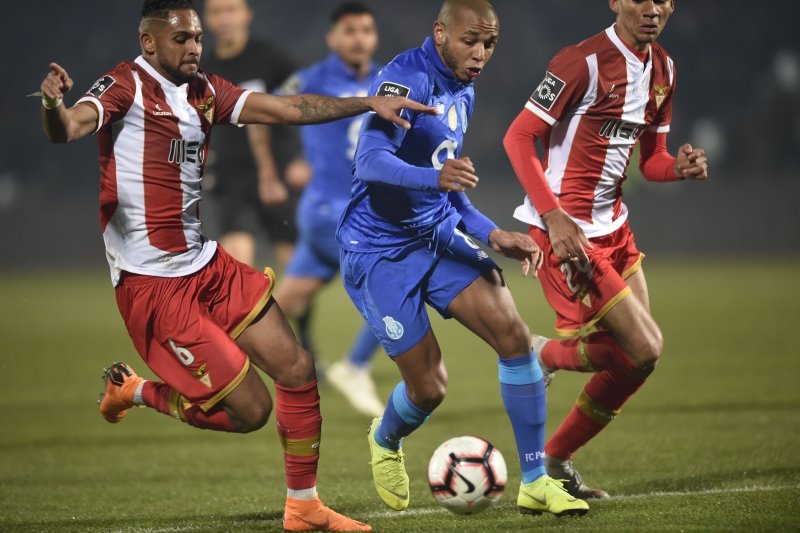 Fenerbahçe yıldız ismin transferini bitiriyor!