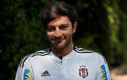 Emrecan Uzunhan Beşiktaş’a transfer sürecini anlattı! Uykularımın kaçtığı oldu