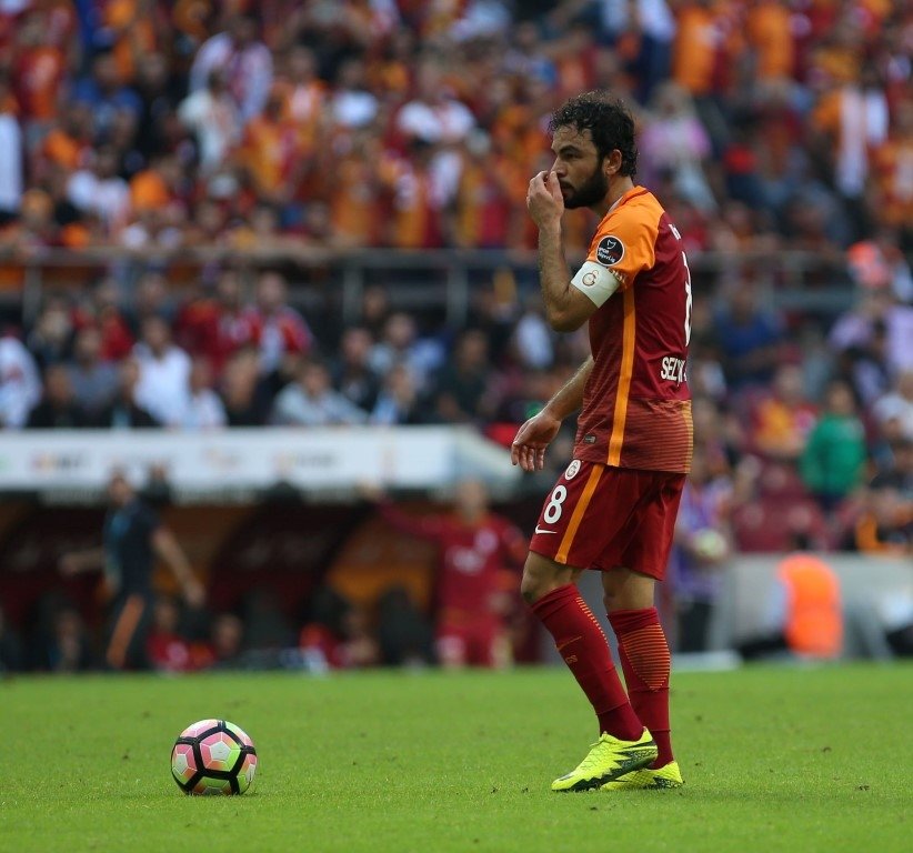 Xavi olacaktı yalan oldu!