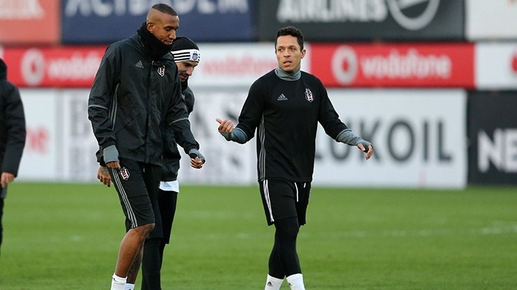 Mourinho Beşiktaşlı yıldızı istiyor!