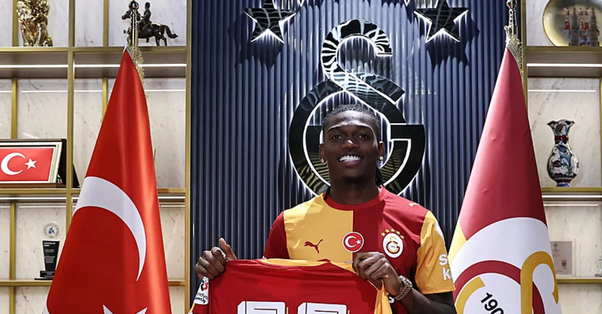 Rafael Leao, Galatasaray'da!