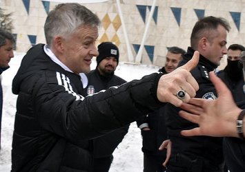 Solskjaer'e Sivas'ta Osmanlı Tuğralı yüzük hediye edildi