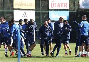 Fenerbahçe, Feyenoord hazırlıklarını sürdürdü