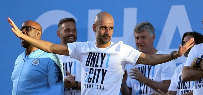 Sezonun en iyi teknik direktörü Guardiola