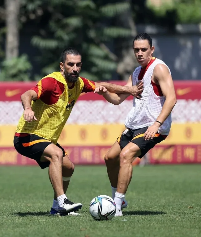 Son dakika spor haberi: Galatasaray'a Taylan Antalyalı'dan iyi haber! Takımla antrenmanlara başladı - 1