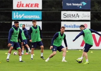 Fenerbahçe derbi hazırlıklarını sürdürdü