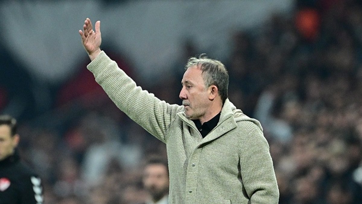 Beşiktaş'ta tek hedef galibiyet! İşte Sergen Yalçın'ın Kasımpaşa maçı muhtemel 11'i