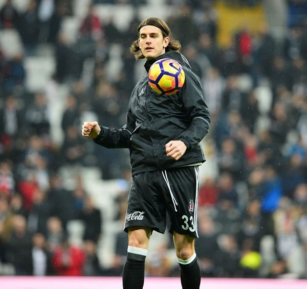 Beşiktaş’ta gidecek isimler belli oldu