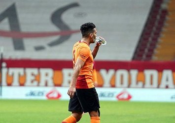 G.Saray'dan açıklama geldi! Falcao...