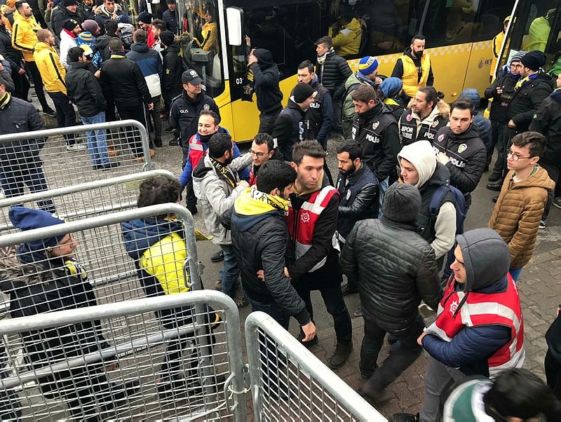 Fenerbahçe taraftarı Vodafone Park’ta