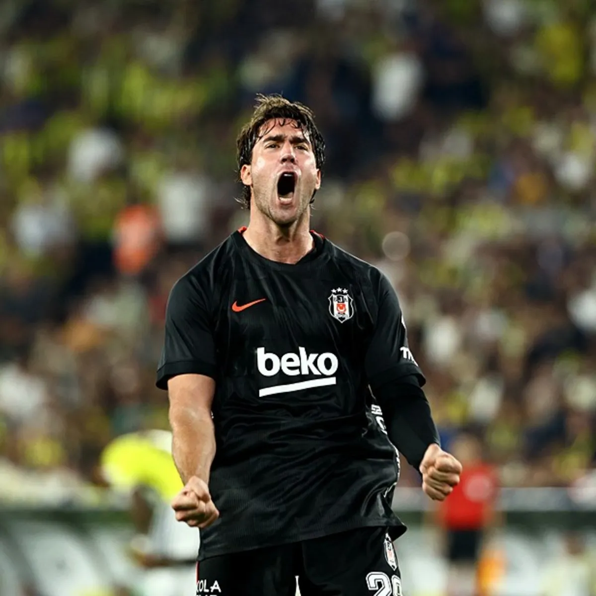 UEFA Avrupa Ligi'nden Vlahovic paylaşımı!