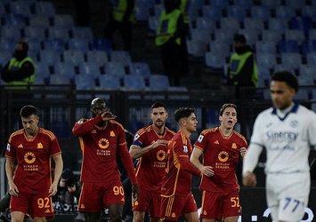 Roma ilk yarıda fişi çekti!