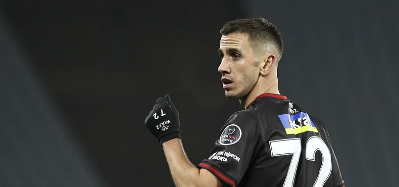 Fenerbahçe Hull City'nin de istediği Karagümrüklü Aleksandar Pesic için devreye girdi!