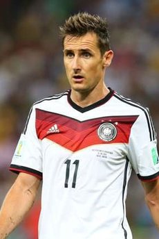 Klose futbolu bıraktı